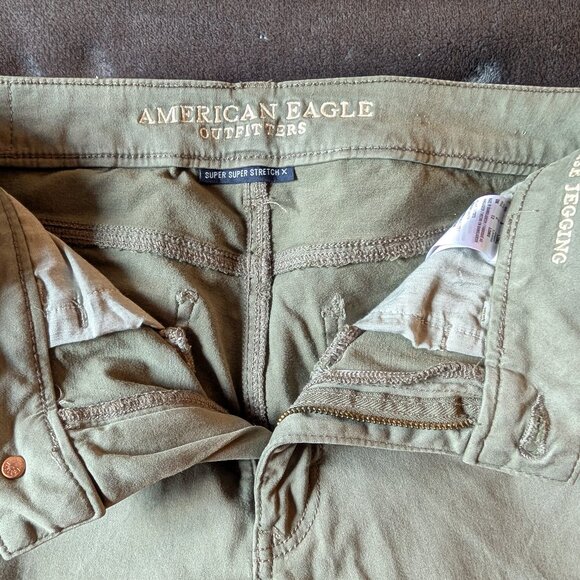 American Eagle Outfitters Hi-Rise Moto Jegging in Military Green - Picture 6 of 7